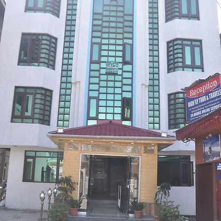 Hotel Azad Durgjan Dış mekan fotoğraf