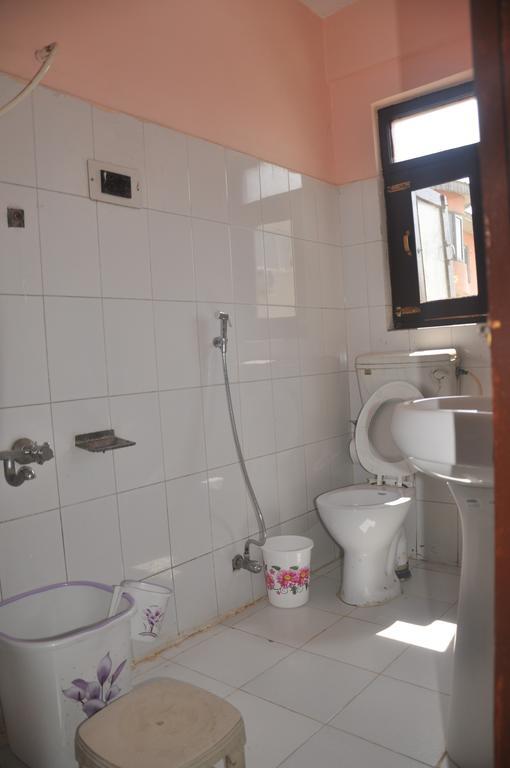 Hotel Azad Durgjan Oda fotoğraf